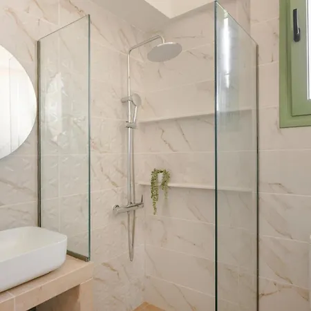 Villa Dionisis By Vintage Travel