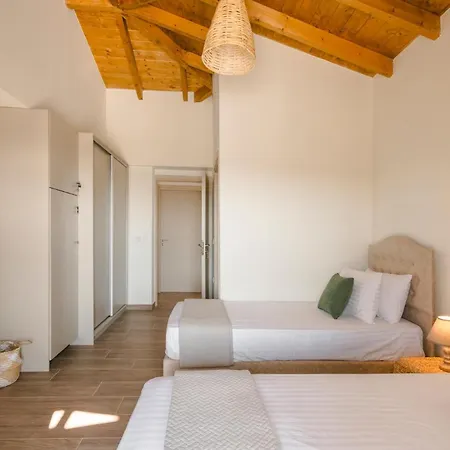 Villa Dionisis By Vintage Travel *