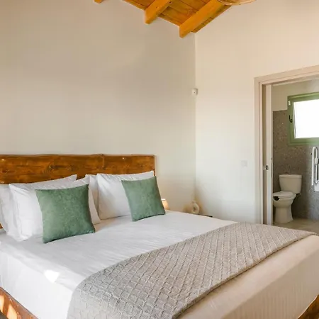 Dionisis Villa *
