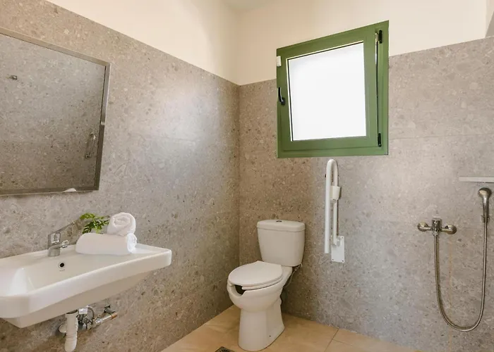 Dionisis By Vintage Travel * Karavádhos