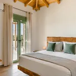 Dionisis By Vintage Travel Villa Karavádhos